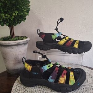 Women's Keen Newport Retro Hybrid Sandals Size 7.